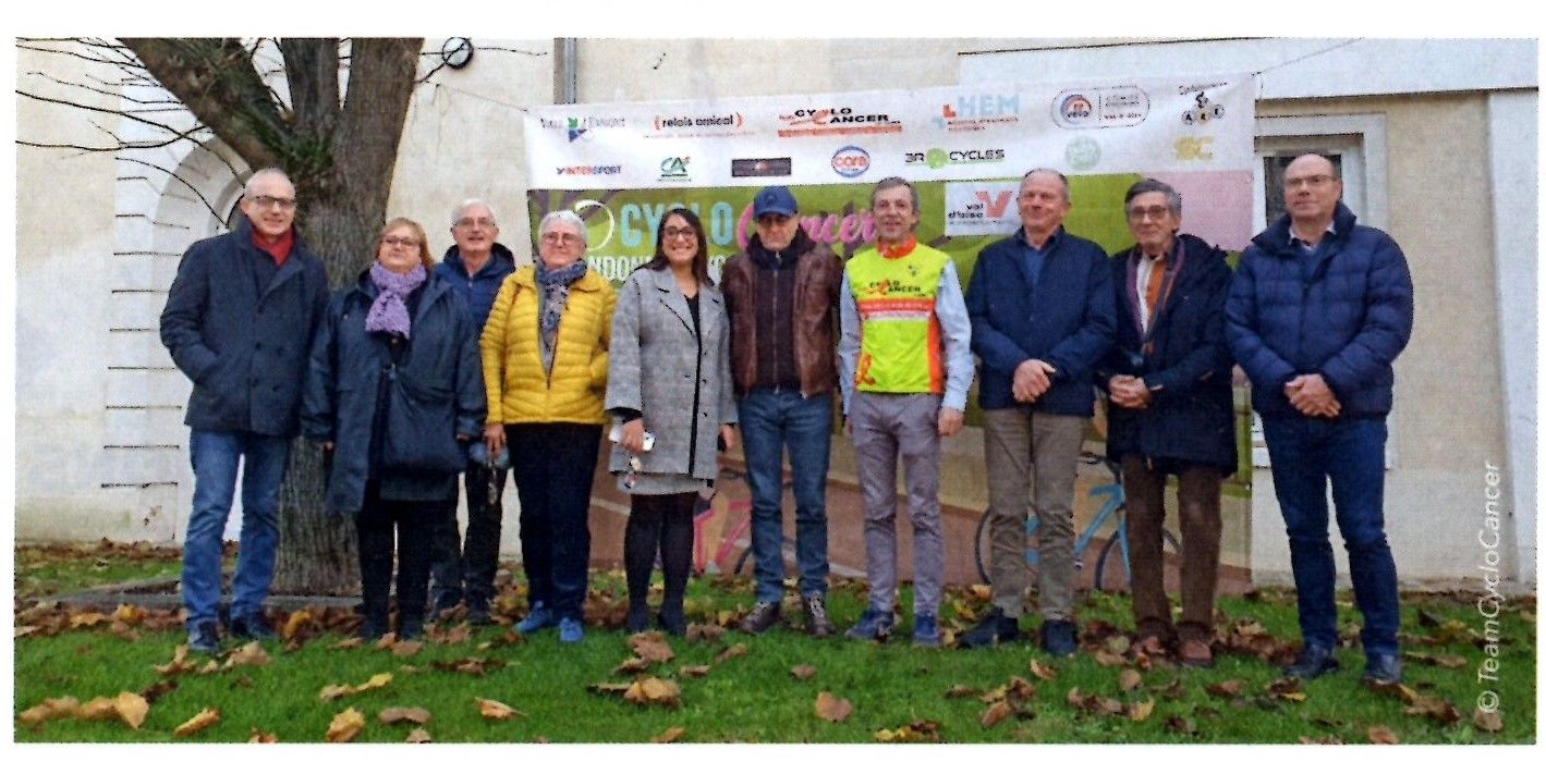 Pour la 15ème CYCLOCANCER (2023)à Ernemont un chèque de 9400 € pour l'hôpital de MARGENCY