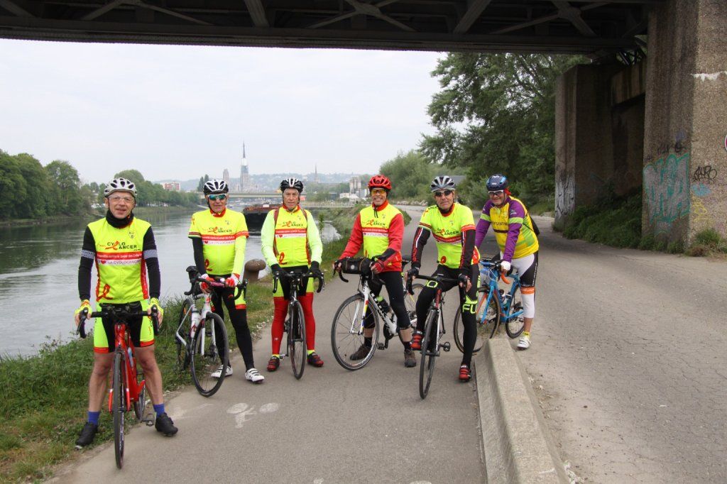 Les cyclistes sur les bords de Seine - 1ère étape -